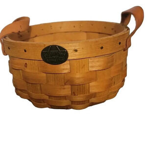 Peterboro Basket Co, Leather Handles Vintage Medium Round 8 in. .